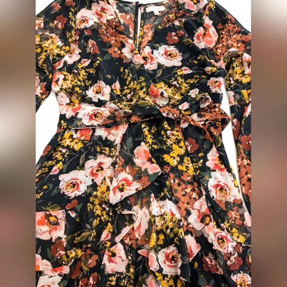 LUXXEL Ruffle Mini Dress - Picture 5 of 11